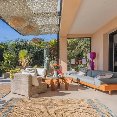 Luxury Villa, 4 Bedrooms, Private Pool, Kss Immo *