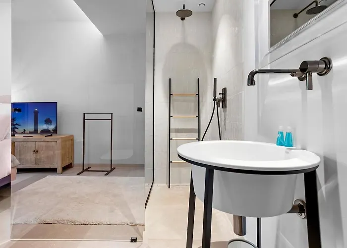 Luxury Villa, 4 Bedrooms, Private Pool, Kss Immo Vila *